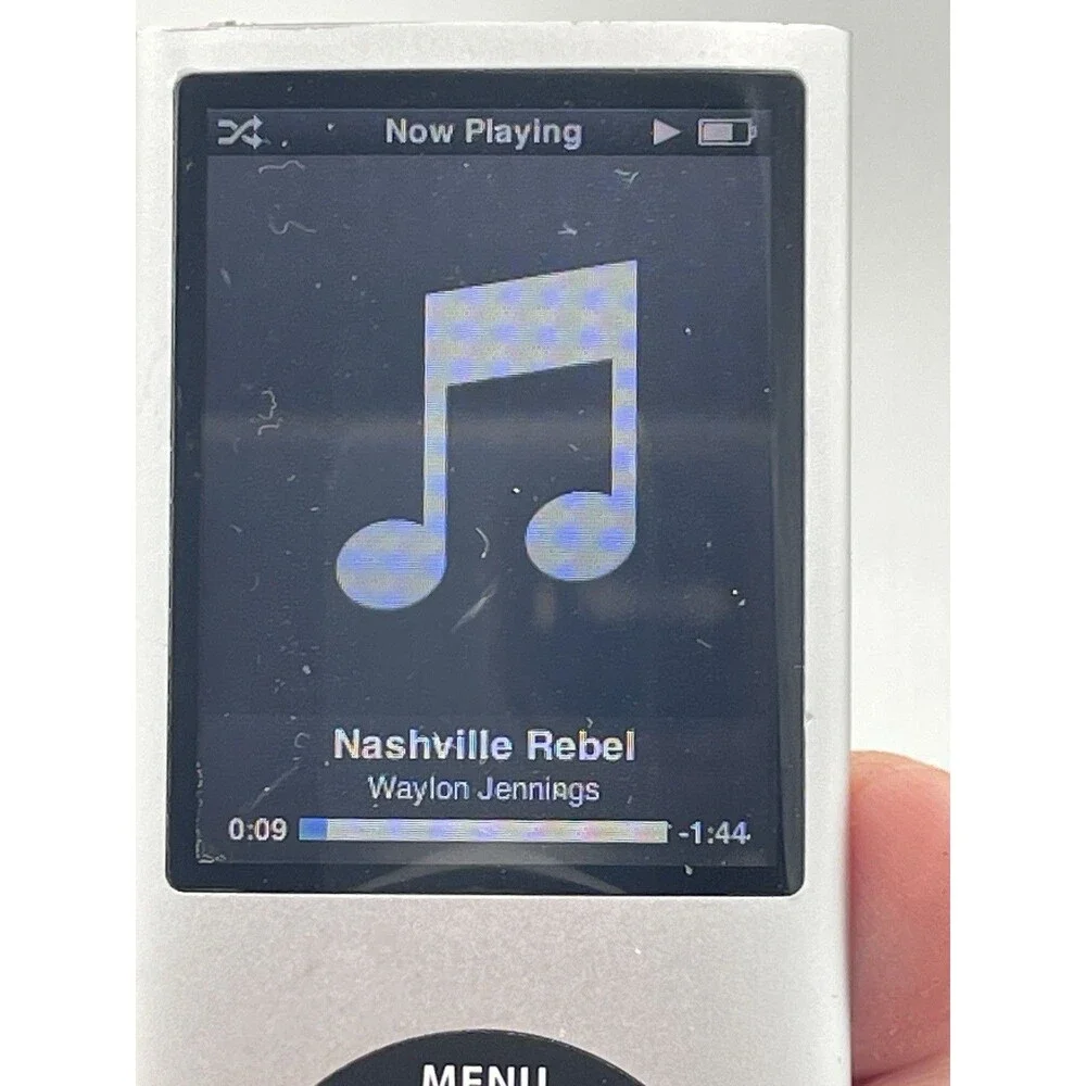Apple iPod nano 4th Gen Silver 8GB (Model MB598LL) Digital MP3 Player  Working